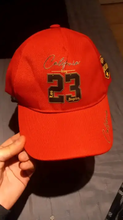 Set gorra y bolso California King 23 rojo - miniatura 2