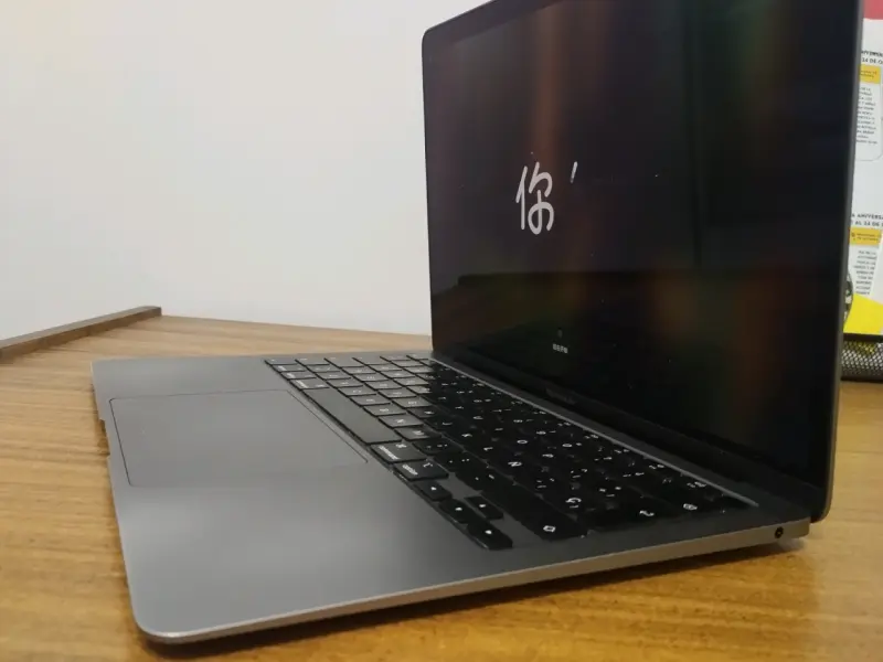 MacBook Pro 13 pulgadas en buen estado - 6