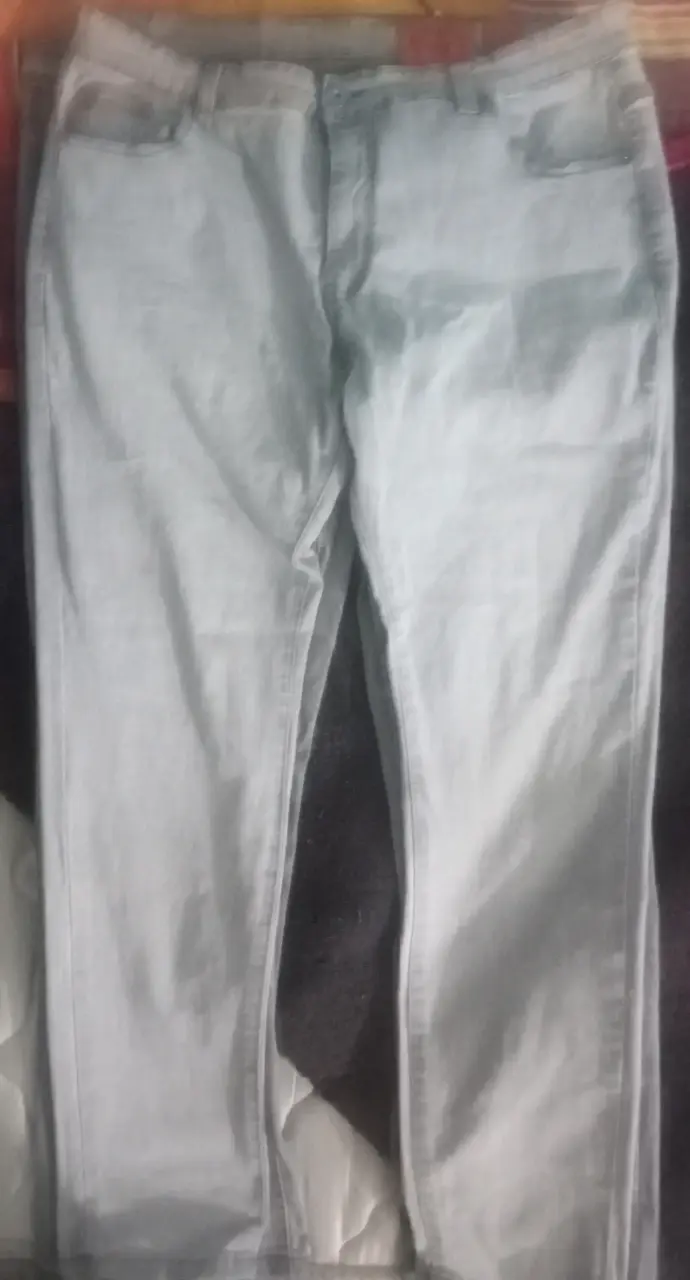 Jeans celestes para hombre en buen estado