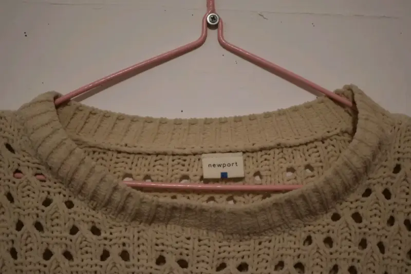 Suéter beige tejido calado Newport - 3