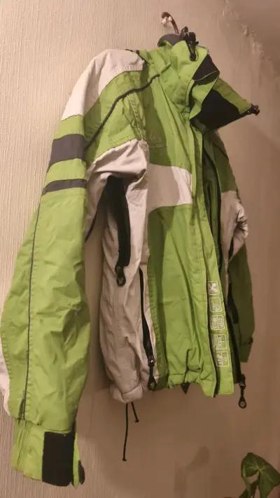 Chaqueta deportiva Le Coq Sportif verde y blanca - miniatura 3