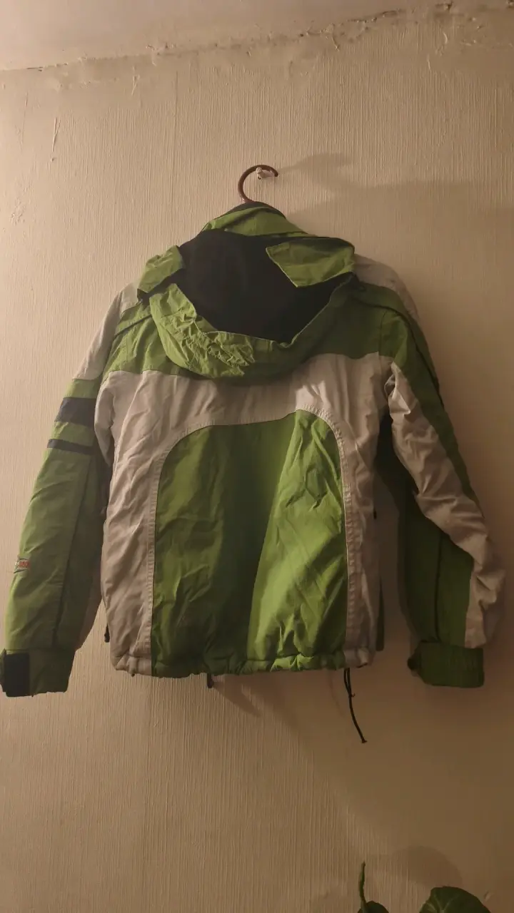 Chaqueta deportiva Le Coq Sportif verde y blanca - 5