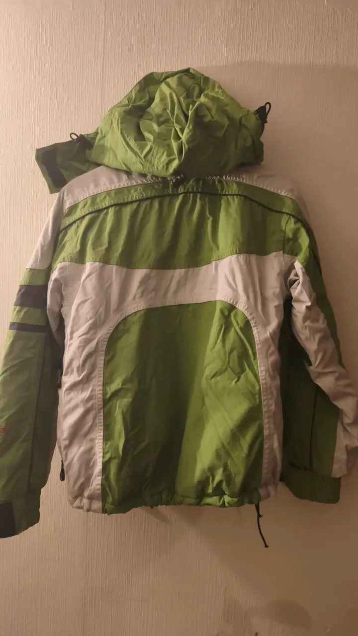 Chaqueta deportiva Le Coq Sportif verde y blanca - 6
