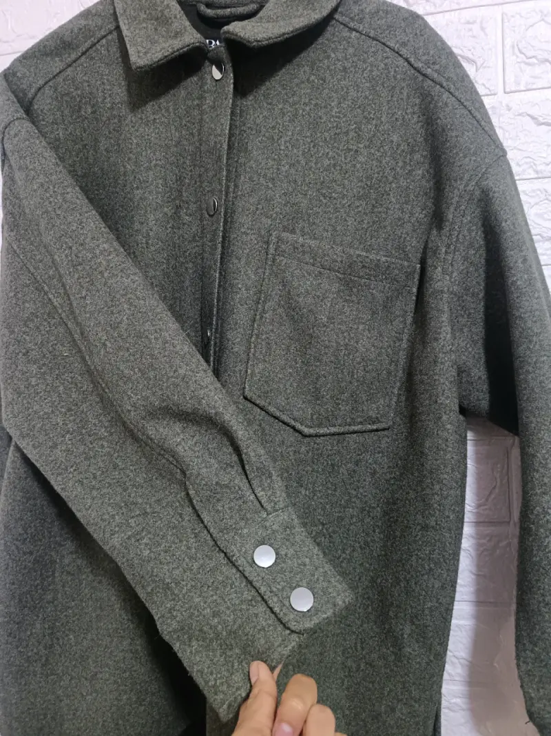 Camisa oversize verde de lana Zara - 2