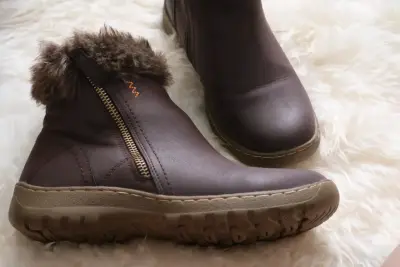 Botas de invierno marrones con forro de piel - miniatura 2