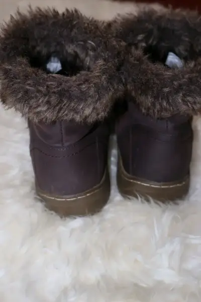 Botas de invierno marrones con forro de piel - miniatura 5