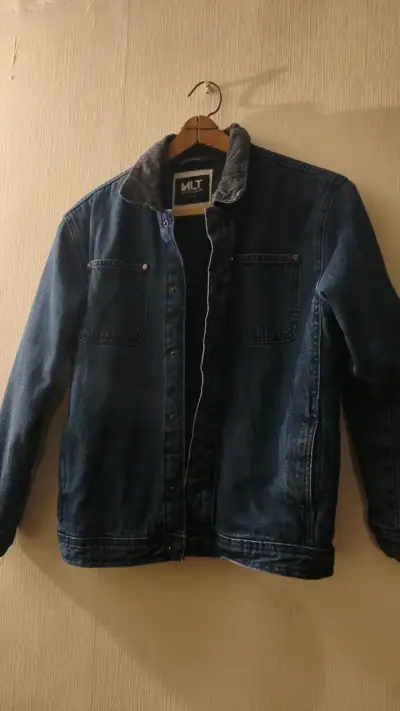 Chaqueta de mezclilla MLT azul con cuello - miniatura 1