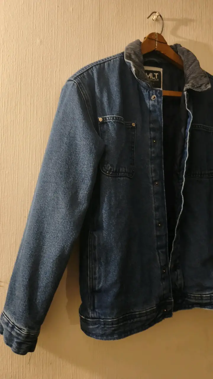 Chaqueta de mezclilla MLT azul con cuello - 2