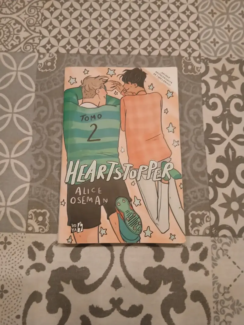 Libro 'Heartstopper' de Alice Oseman - 2