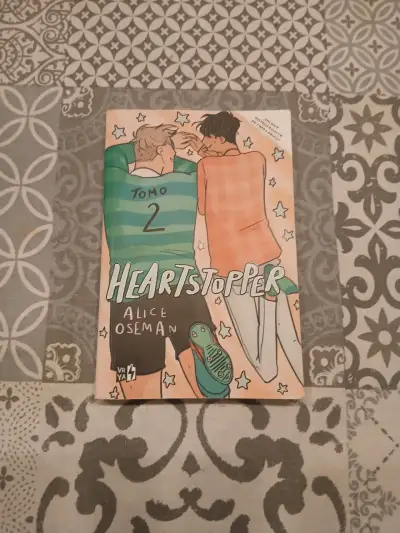 Libro 'Heartstopper' de Alice Oseman - miniatura 2
