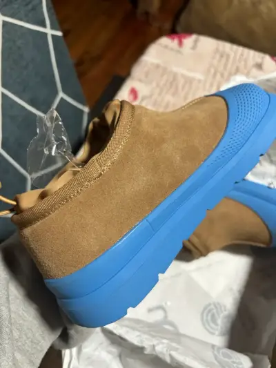Botas de gamuza marrón con suela azul - miniatura 6