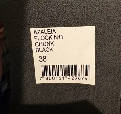 Botines negros con cierre y diseño texturizado - miniatura 3