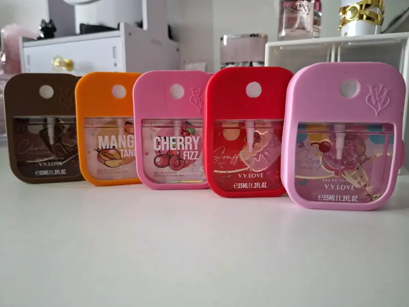 Set de perfumes miniatura V.V. Love - 1