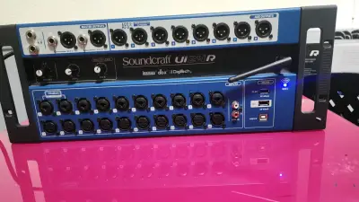 Mixer digital Soundcraft Ui24R - miniatura 1