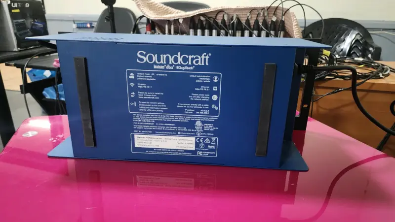 Mixer digital Soundcraft Ui24R - 2