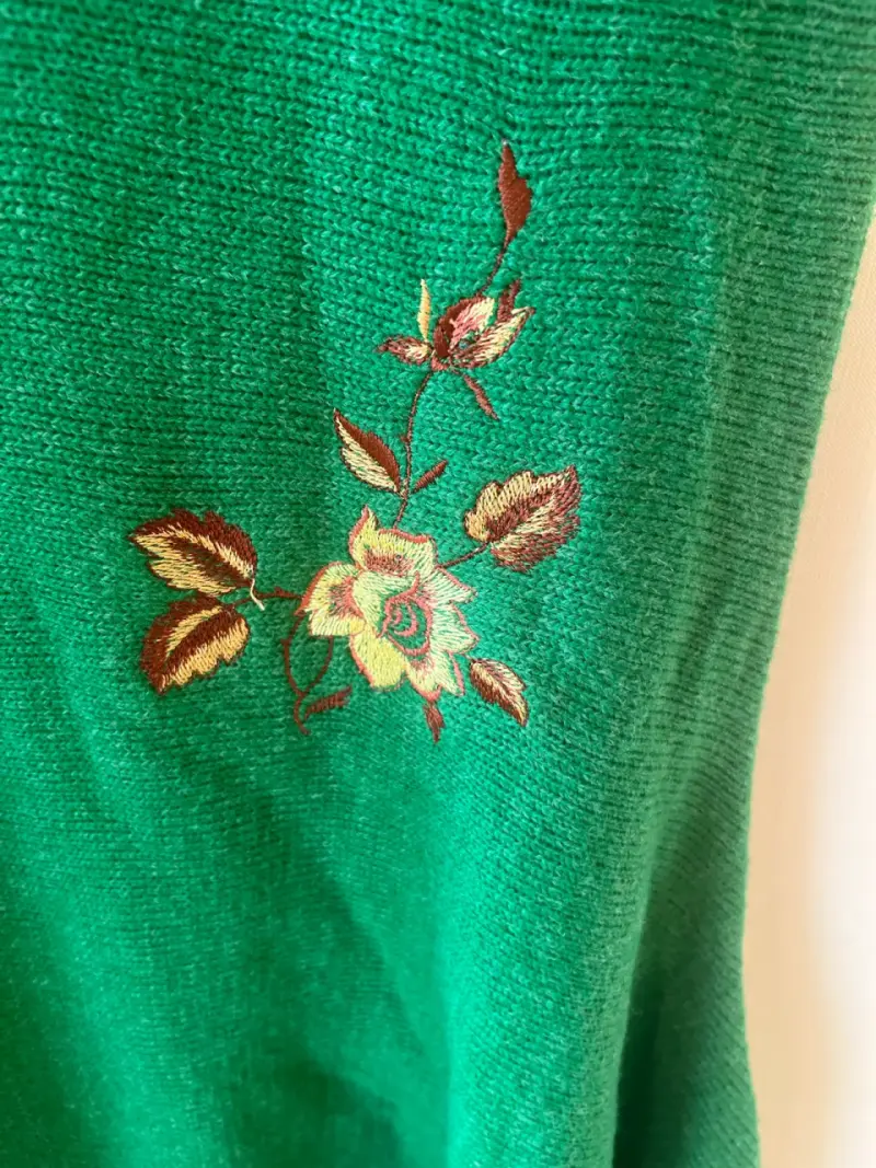 Vestido tejido con bordado floral - 6