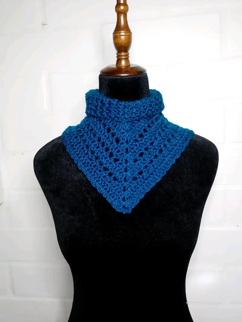 Cuello tejido a crochet azul oscuro - 3
