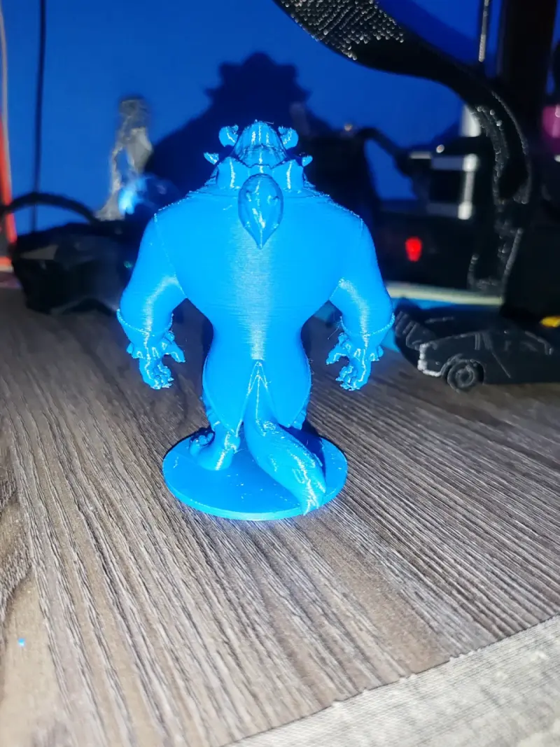 Figura 3D de bestia (príncipe Adam) - 3