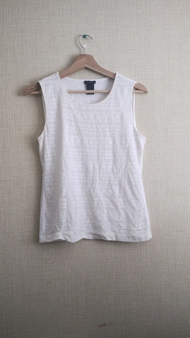 Blusa sin mangas blanca de encaje - 1