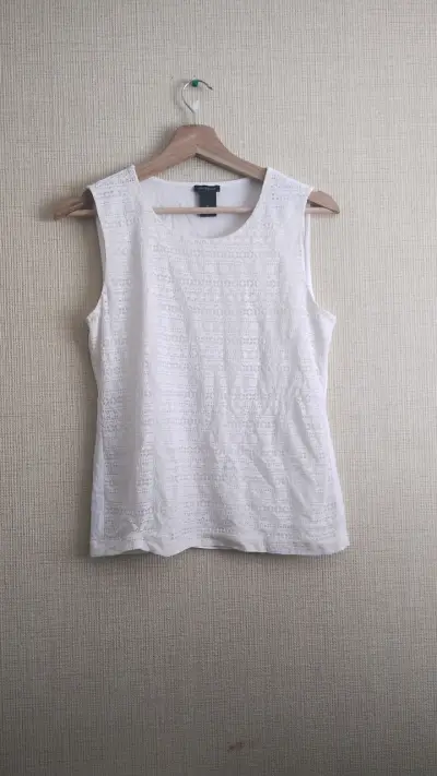 Blusa sin mangas blanca de encaje - miniatura 1