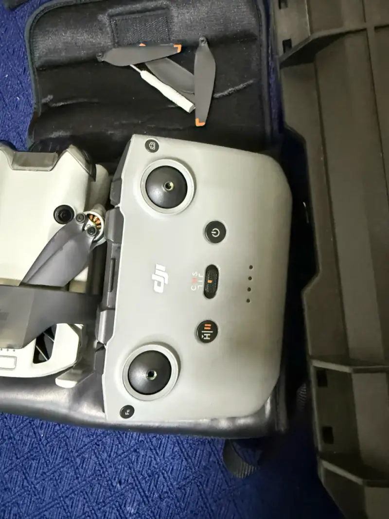 Drone DJI mini 4 pro y estuche rígido - 3