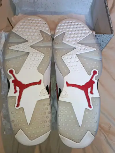 jordan 6 carmine 2021 OG - miniatura 2