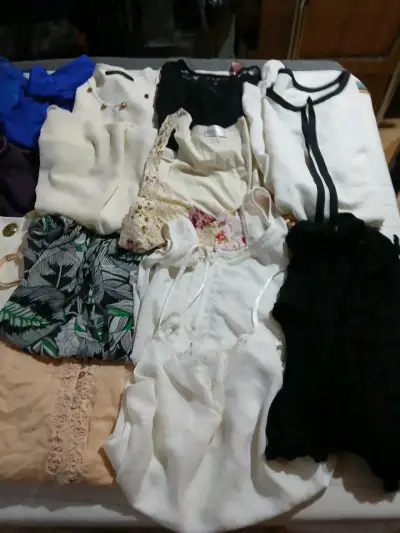 Lote de prendas para mujer diferentes tallas - miniatura 5
