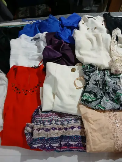 Lote de prendas para mujer diferentes tallas - miniatura 6