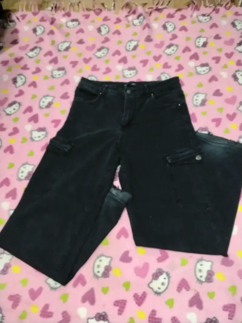 Pantalones cargo negros para mujer - 1
