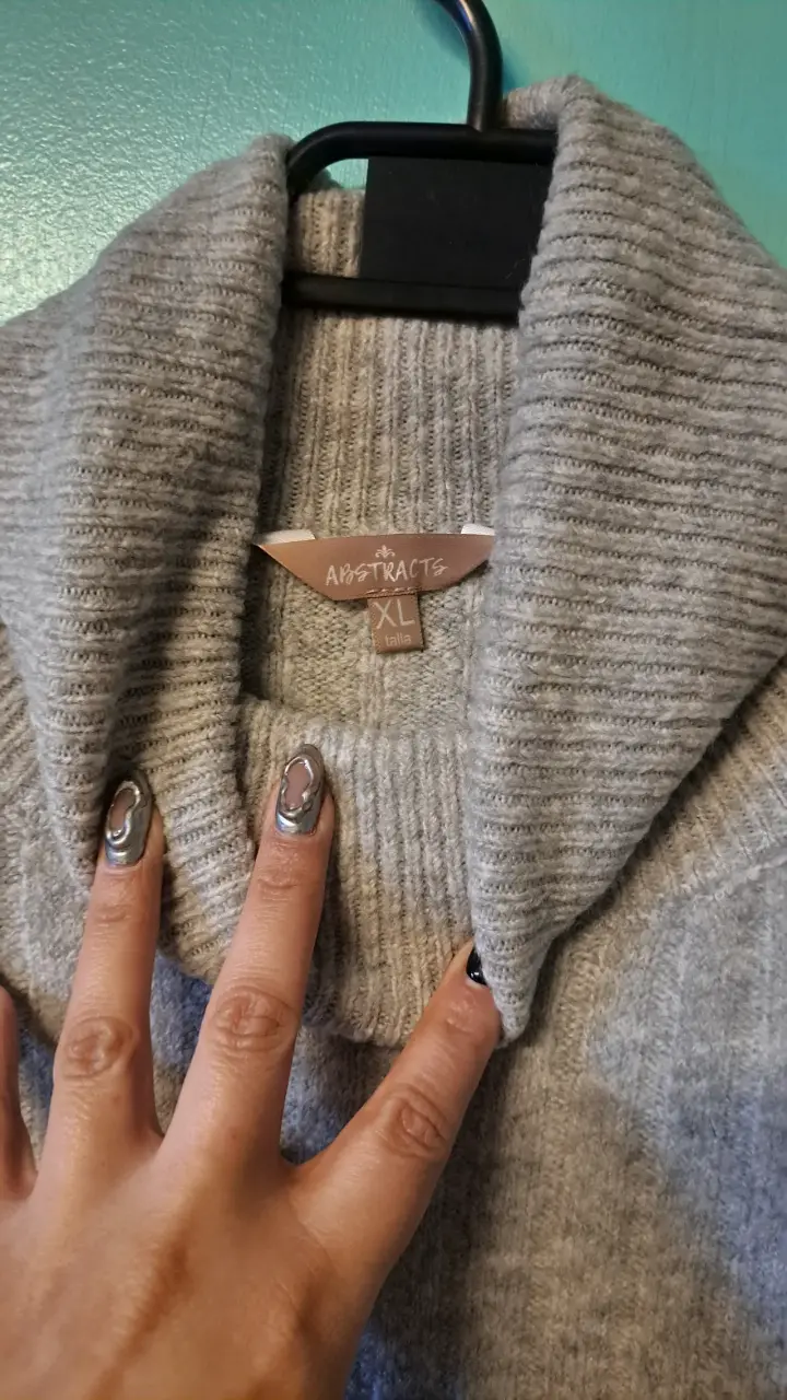 Suéter de mujer gris micropolar cuello alto - 2
