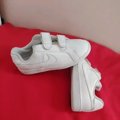 Zapatillas Nike talla 29.5 - miniatura 1