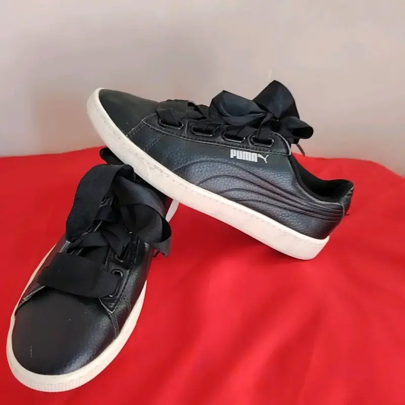 Zapatillas negras Puma con lazo talla 38 - 1