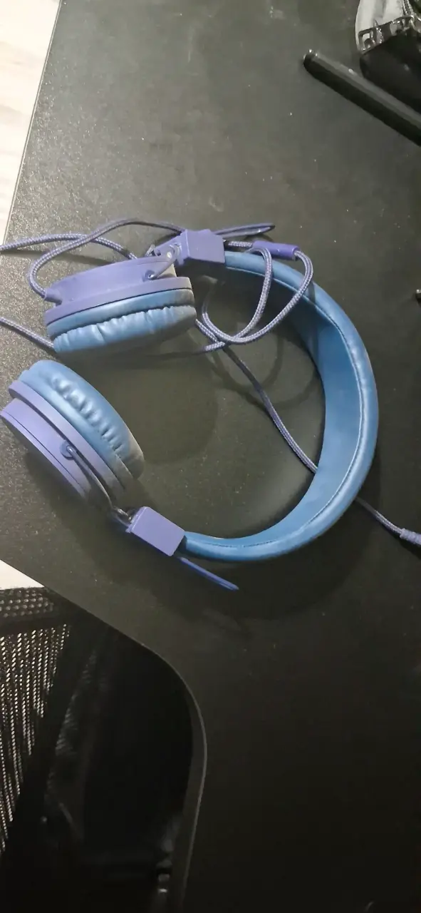 Auriculares con cable color azul