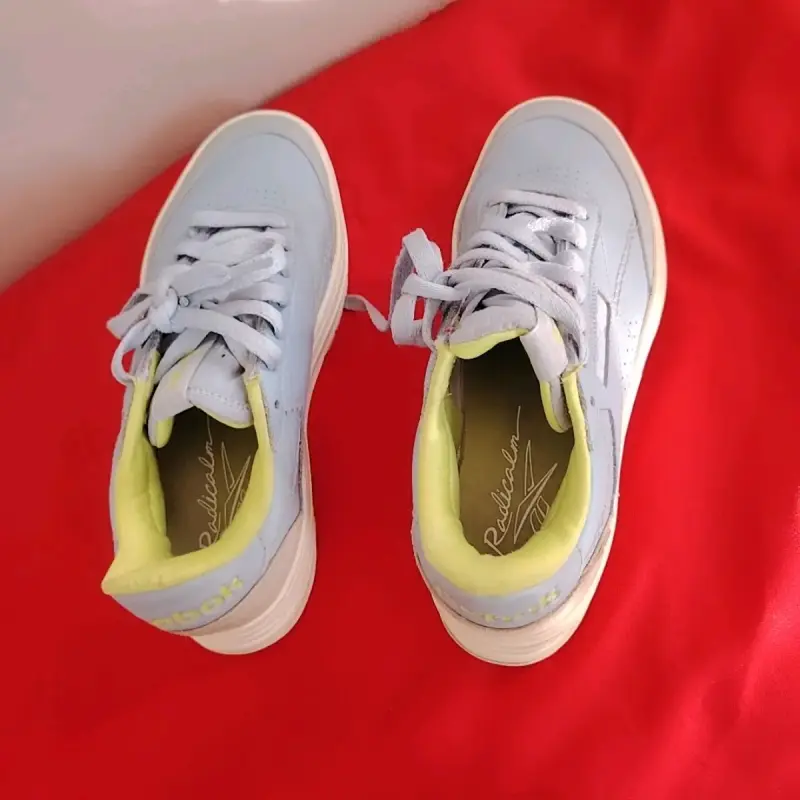 Zapatillas Reebok talla 37.5 - 6