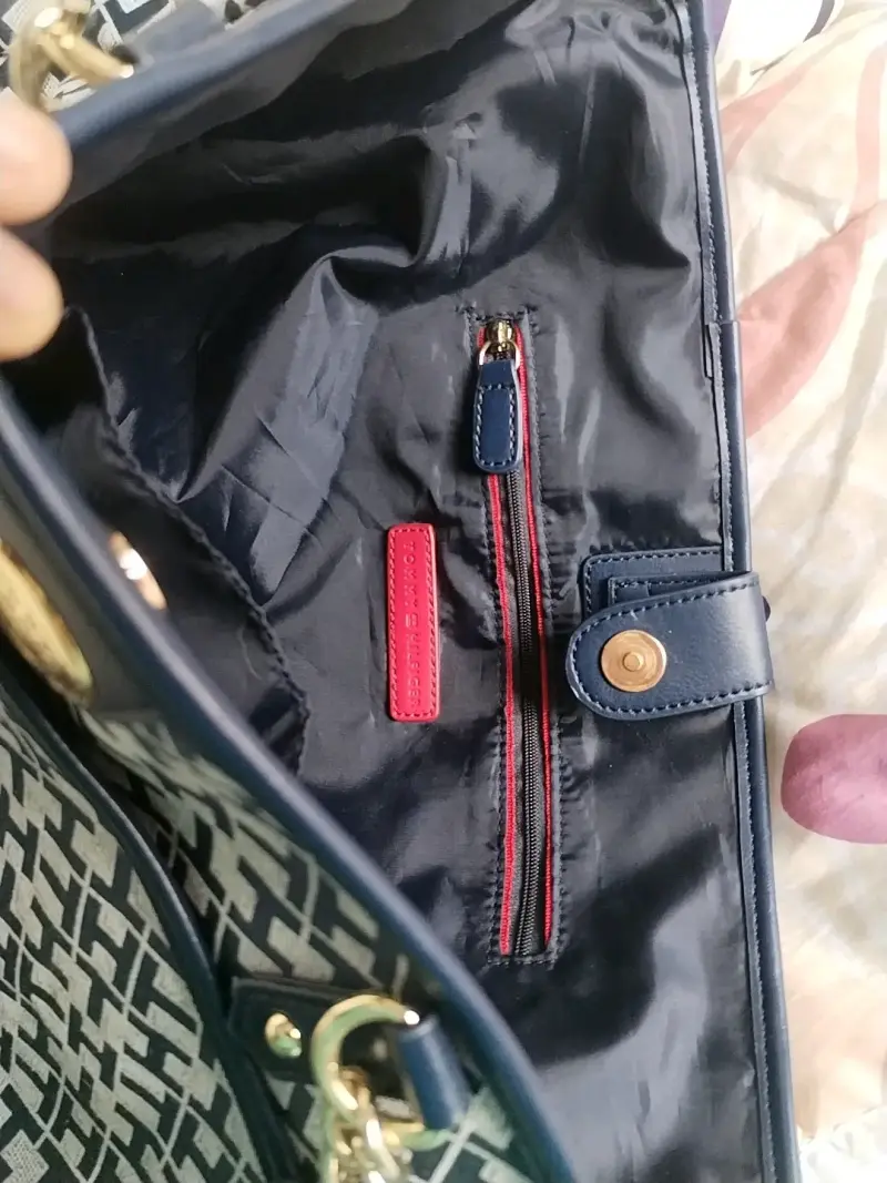 Bolso tote azul con diseño geométrico - 3