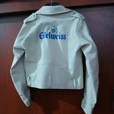Chaqueta ZARA talla M - miniatura 1