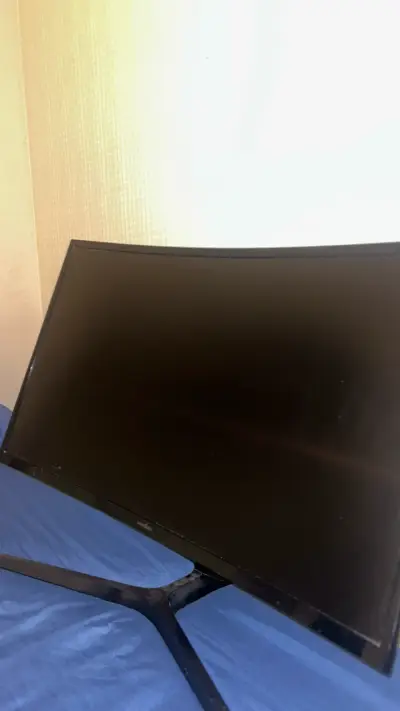 Monitor Gamer/Oficina Samsung 27” Curvo - miniatura 1