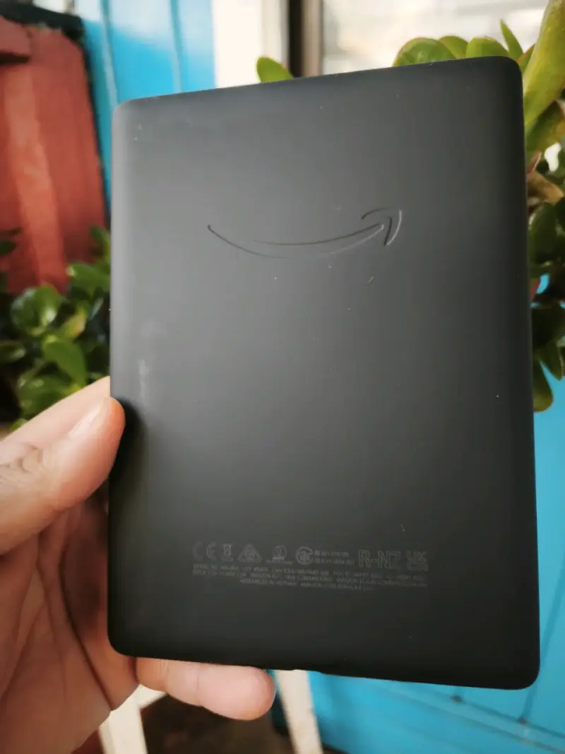 Kindle Paperwhite con funda protectora - 3