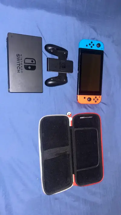 Nintendo Switch V2 + Dock +Funda + Grip Original - miniatura 1