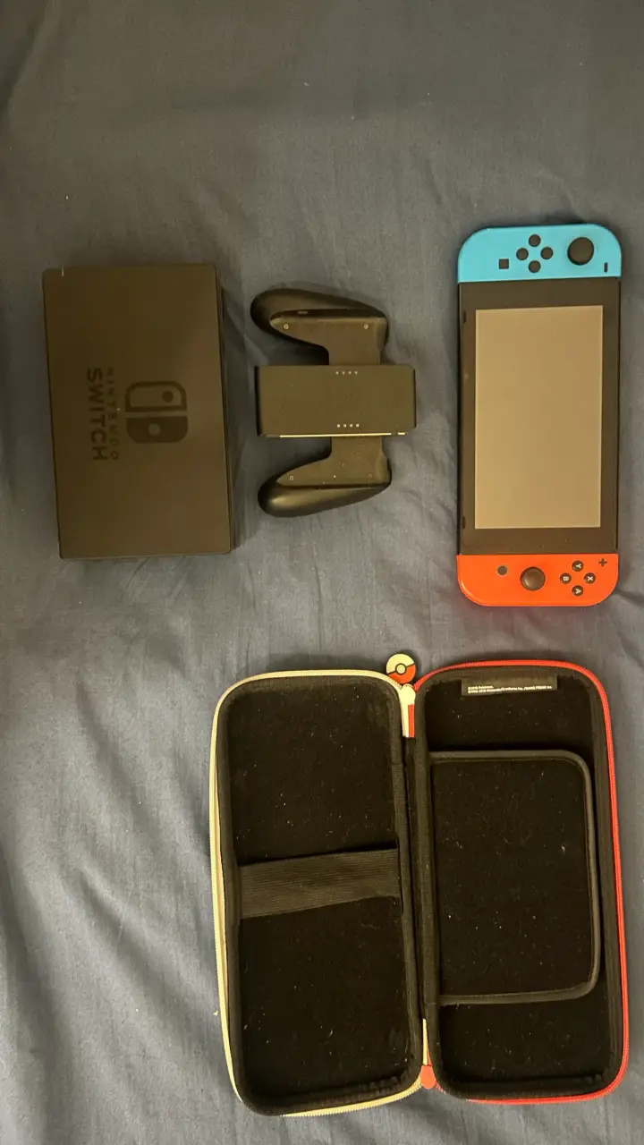 Nintendo Switch V2 + Dock +Funda + Grip Original - 2
