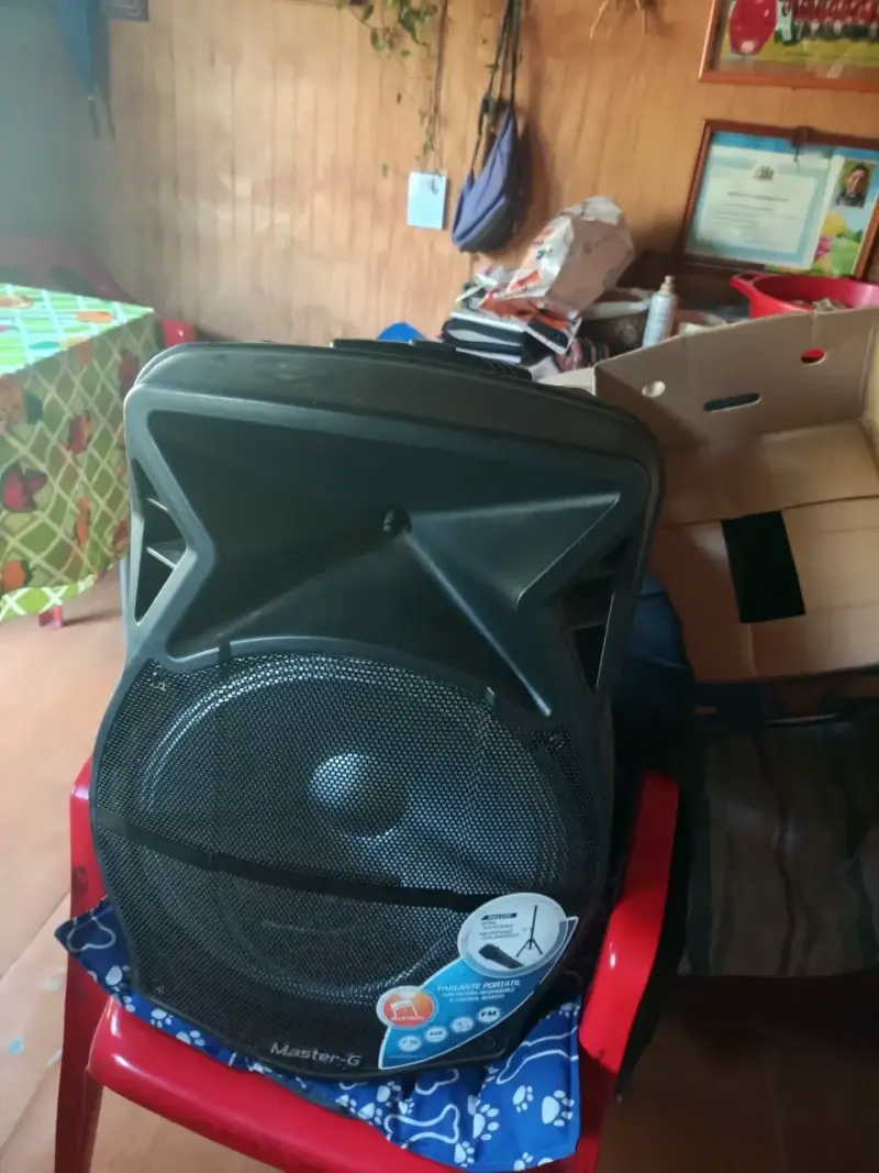 Parlante portátil Master-G con Bluetooth