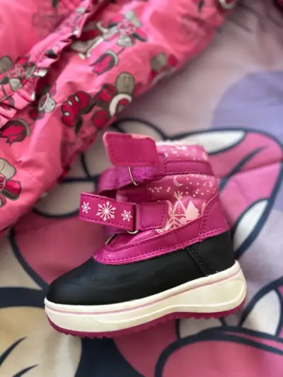 Botas de nieve infantiles rosadas - miniatura 1