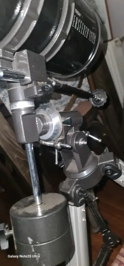 Telescopio Celestron PowerSeeker trípode ecuatoria - miniatura 4