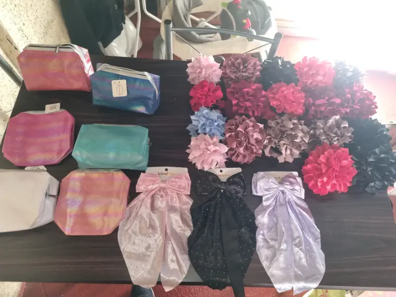 Set de accesorios para el cabello y belleza - 2