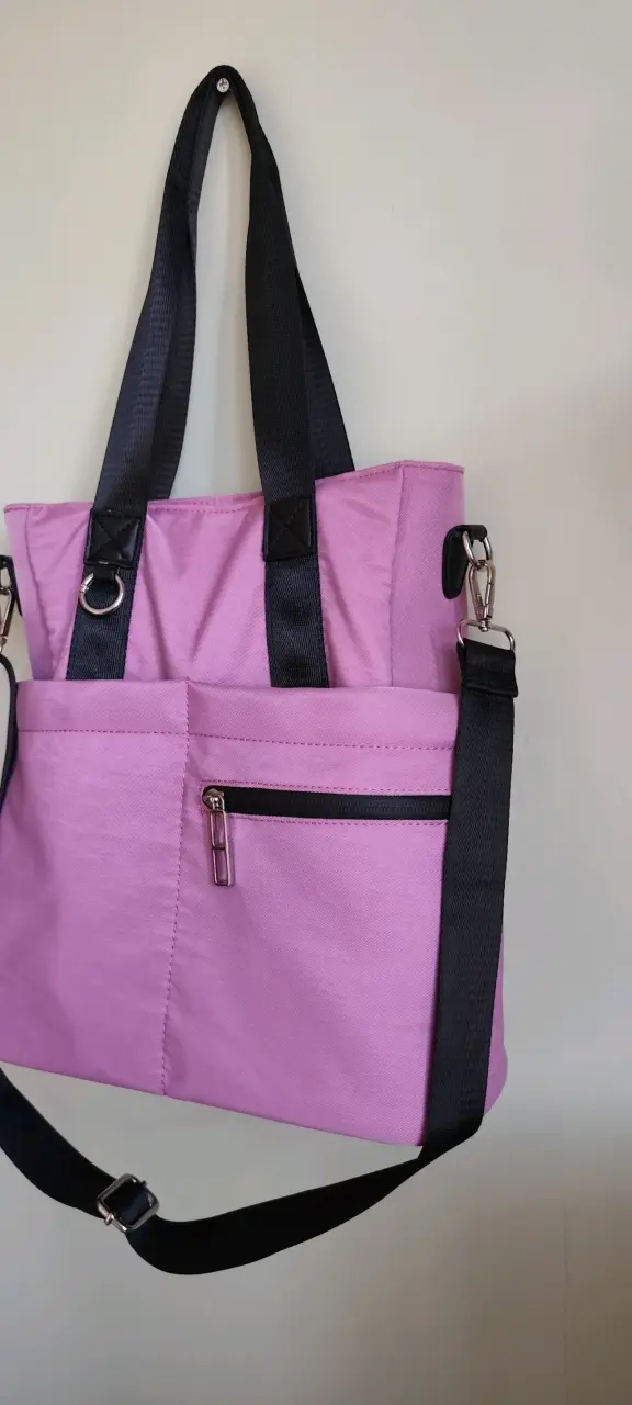 Bolso tote rosa con correas ajustables - 4