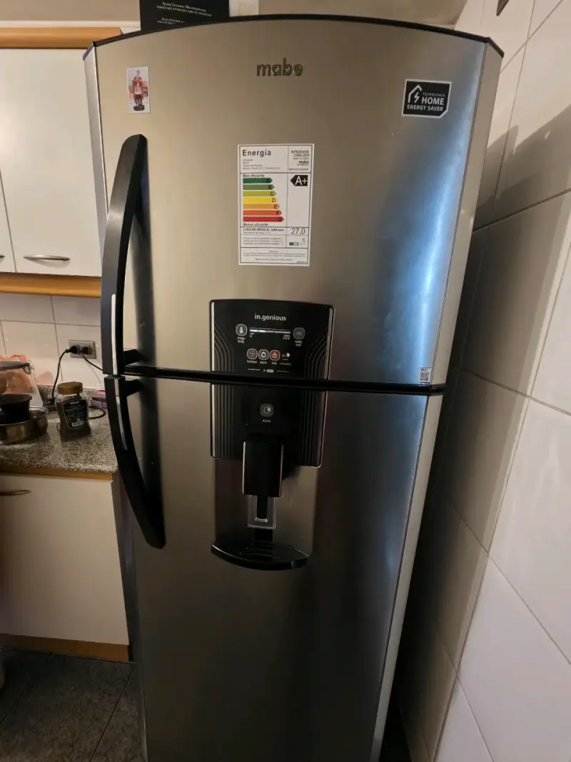 Refrigerador Mabe con dispensador de agua - 3