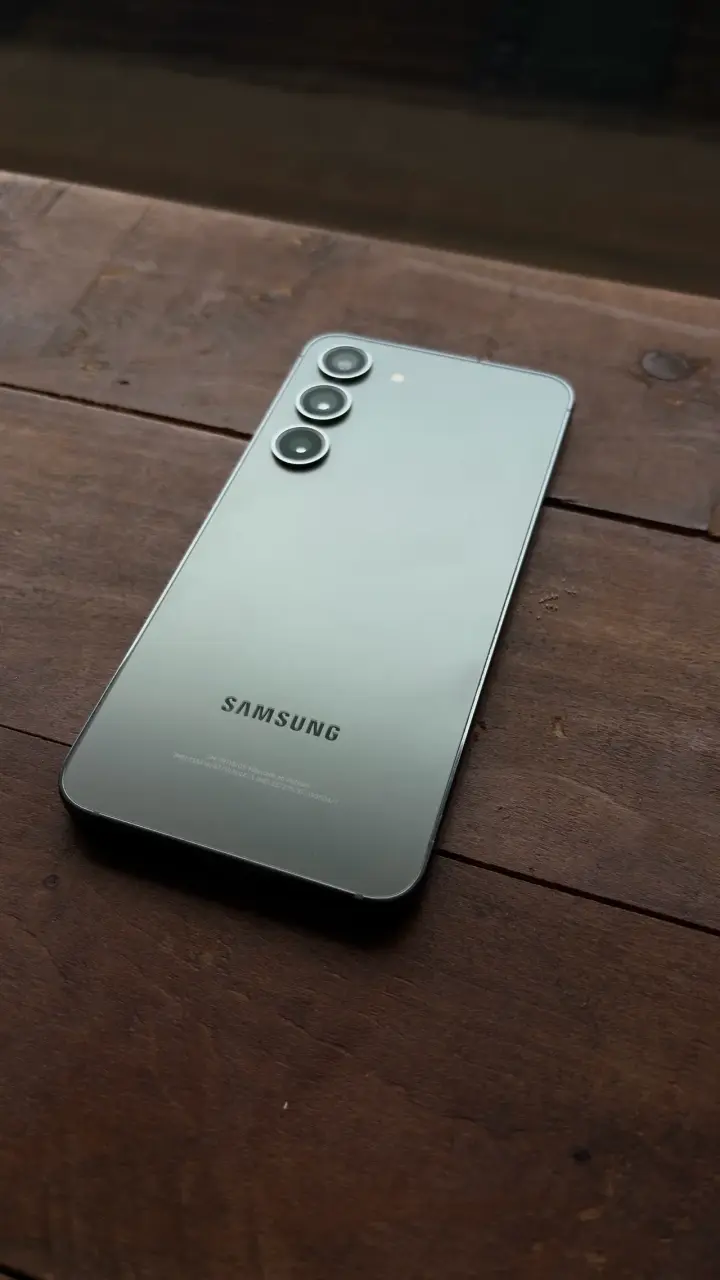 Samsung Galaxy S23 128 GB Verde. - 1