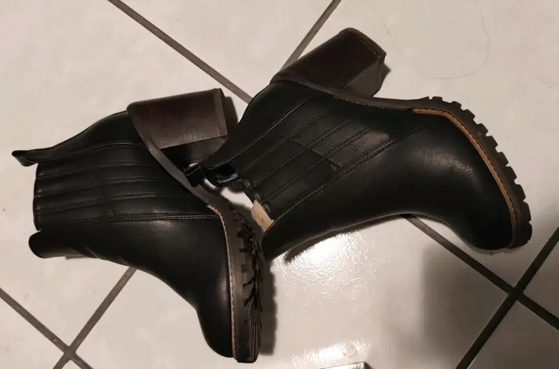 Botines de cuero negro con tacón - 3