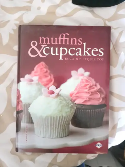 Libro de recetas Muffins & Cupcakes - miniatura 1