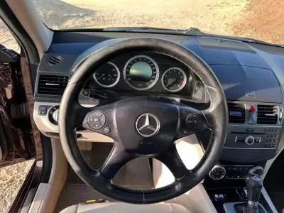 Mercedes-Benz C 180 Turbo - miniatura 4